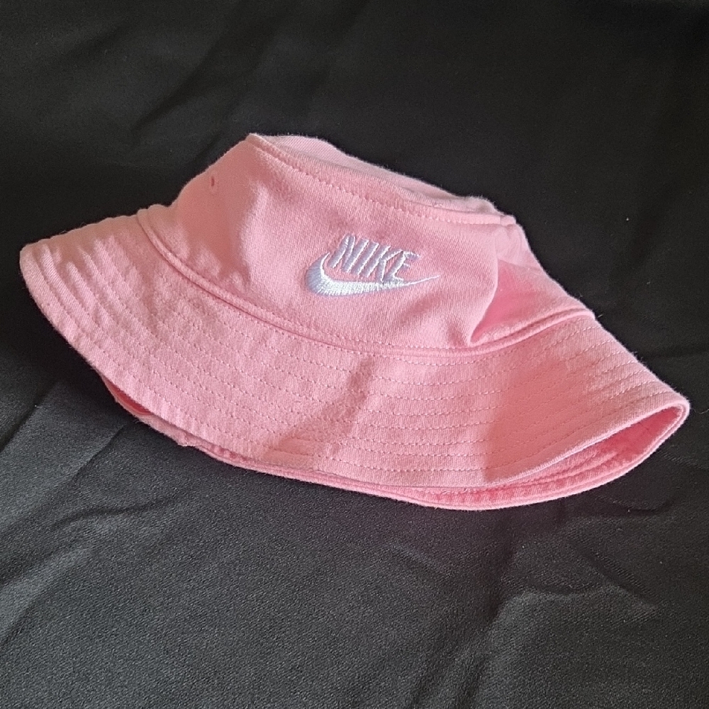 Nike Pink Bucket Hat (Free With A Purchase)